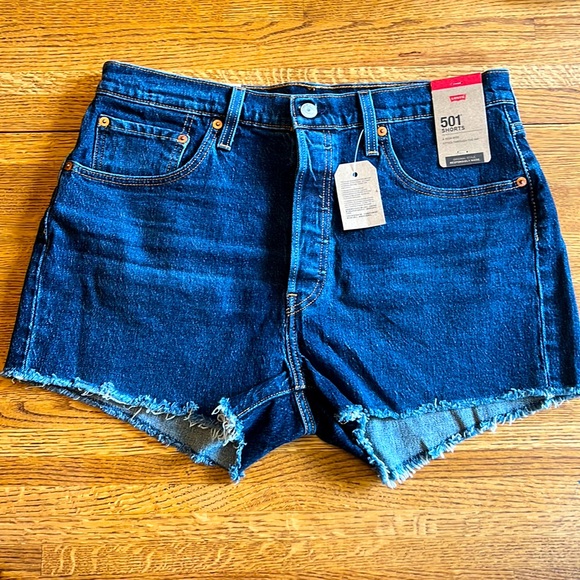 Levi’s 501 original shorts - new with tags! - Picture 3 of 7
